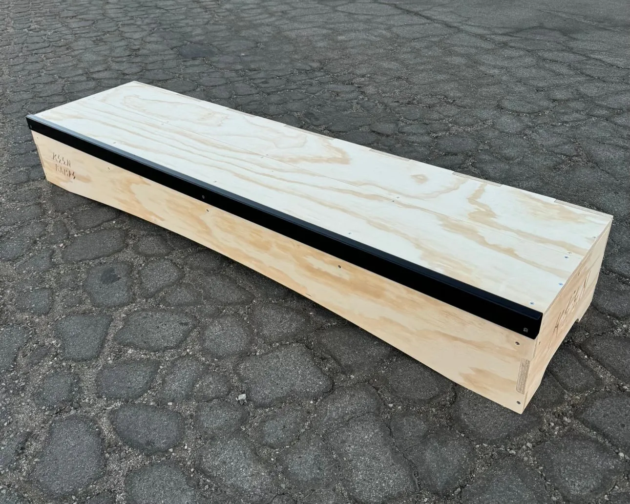6' Puzzle Ledge