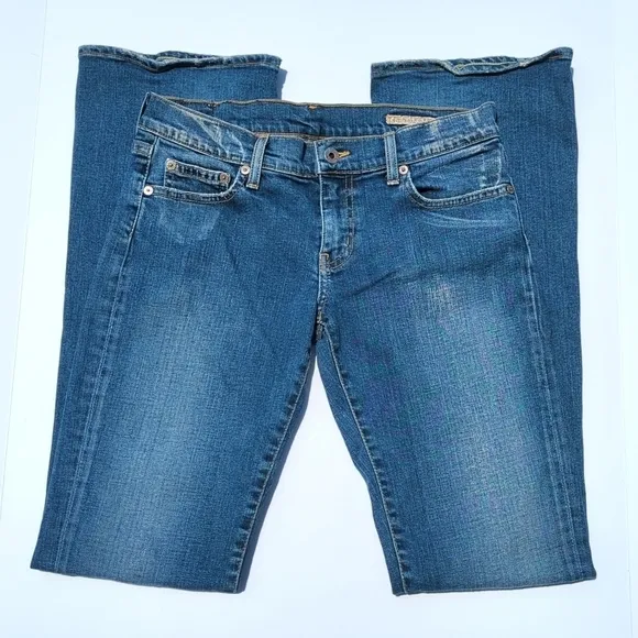 Chip &amp; Pepper Gilhart Medium Wash Low Rise Fit &amp; Flare Bootcut Jeans Size 28