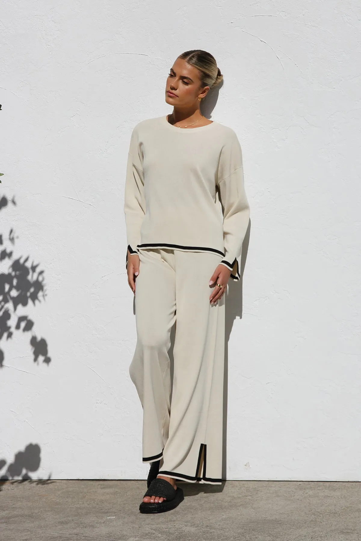 Effortless Knit Set: Relaxed Style