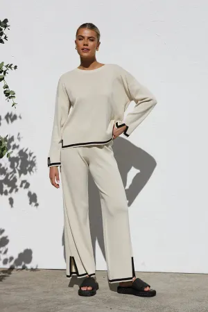 Effortless Knit Set: Relaxed Style