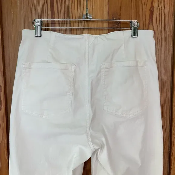 Eileen Fisher White Denim Jeans ~ Size XS