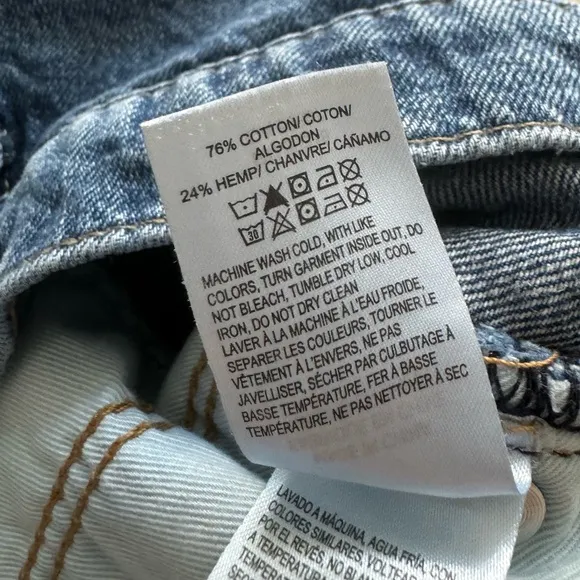 EUC Lucky Brand 8/29 90s Midi High Rise Denim Jean Short Women’s Distressed