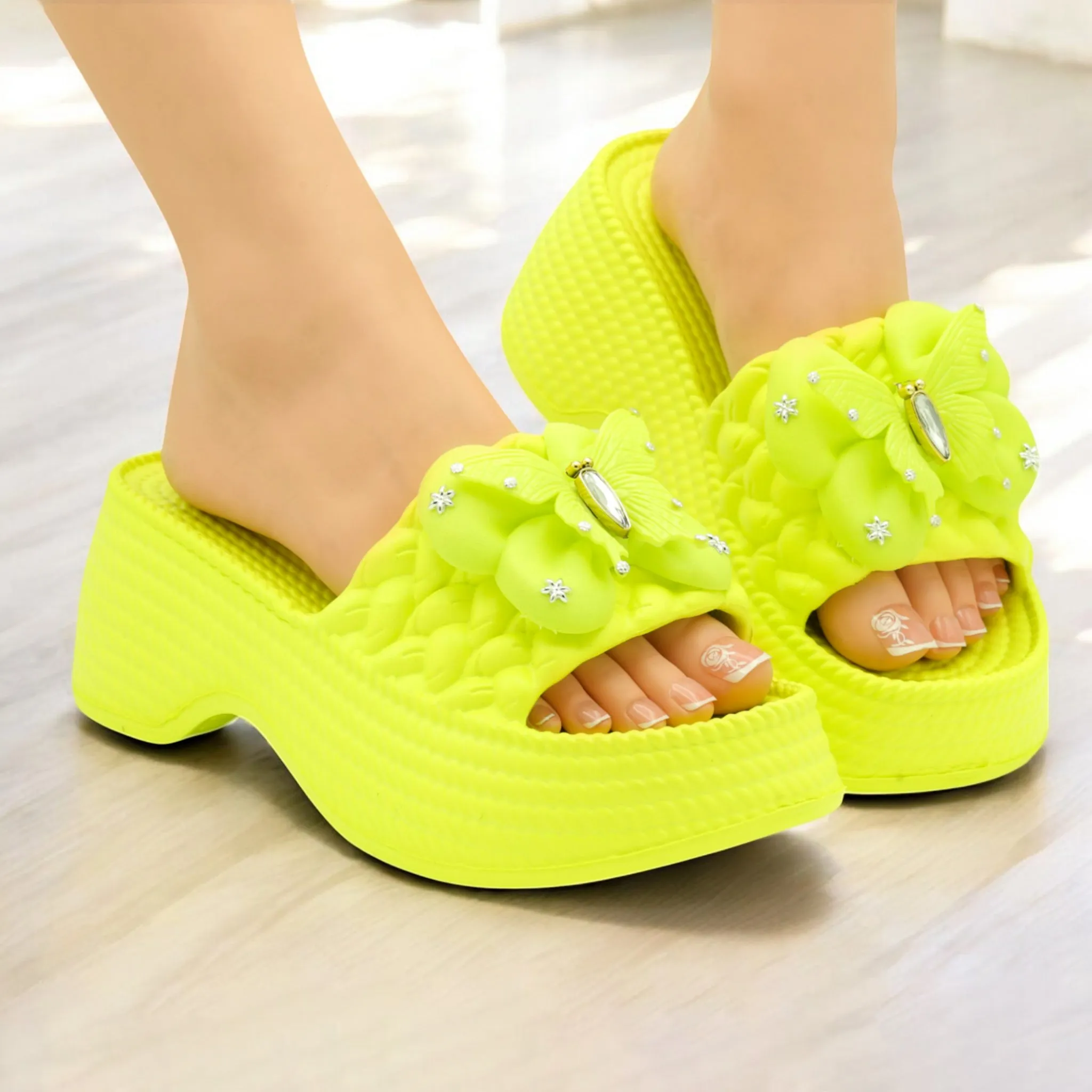 Falifta comfy slipper