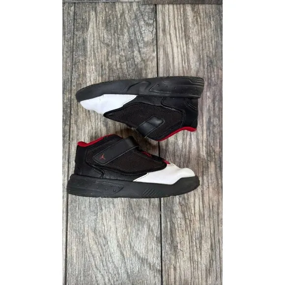 Flight Jordan Max Aura 4 Kids Toddler Sneakers Size 10C Red Black White