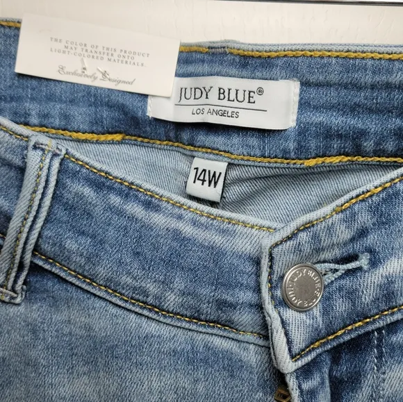 Judy Blue High Rise Straight Fit Jeans Size 14W NWT