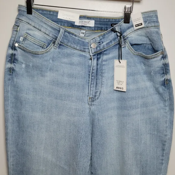 Judy Blue High Rise Straight Fit Jeans Size 14W NWT
