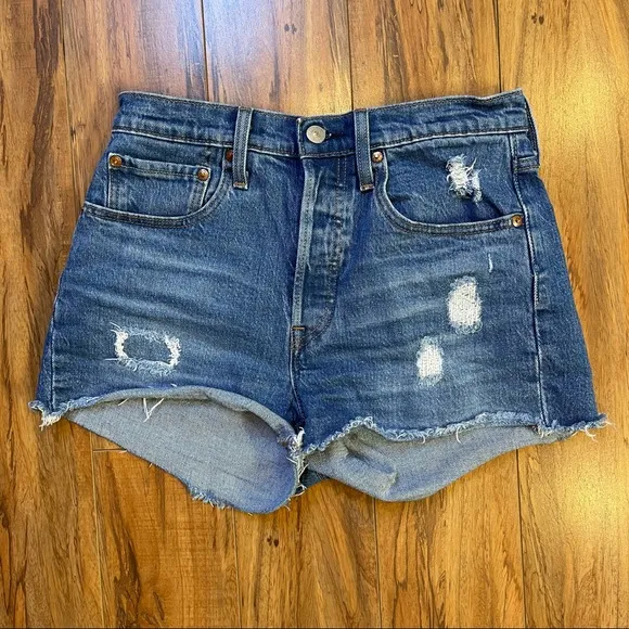 Levi's 501 Premium Medium Wash Distressed Buttonfly Highrise Denim Shorts W 26