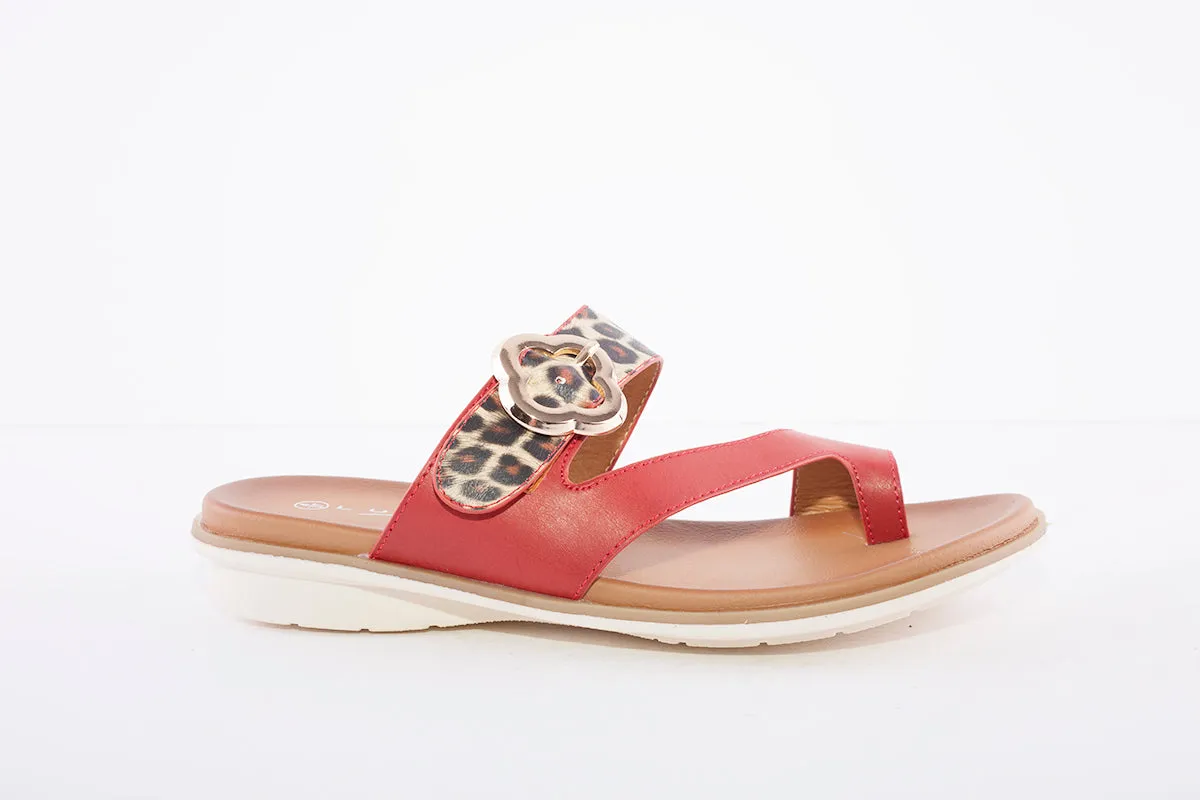 LUNAR - JLH152 Larkin Leopard Toe Loop Sandal Red
