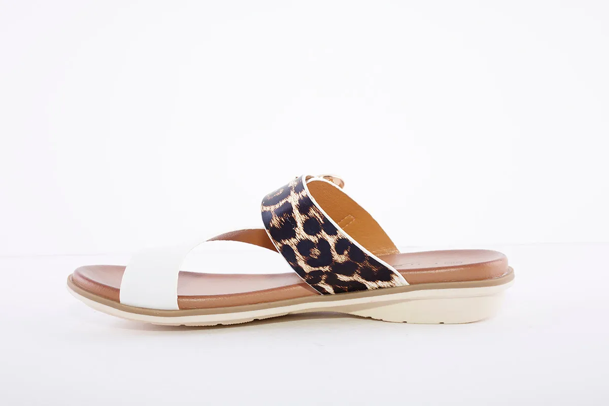 LUNAR - JLH152 Larkin Leopard Toe Loop Sandal White
