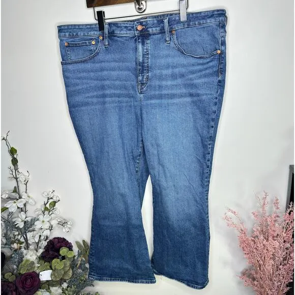MADEWELL Plus Cali Demi-Boot Jeans in Glenside Wash {3A44}