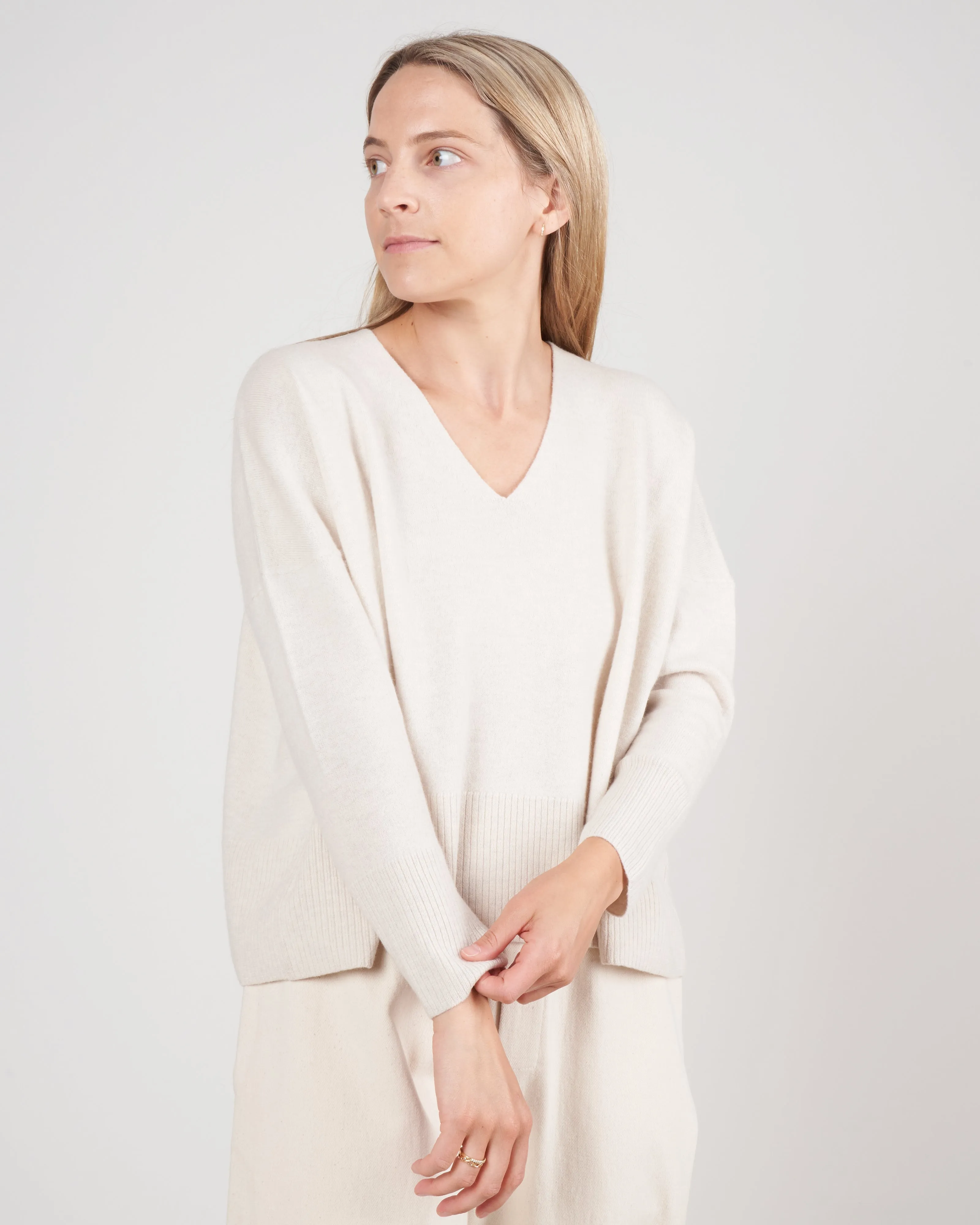 merino vneck sweater - off white