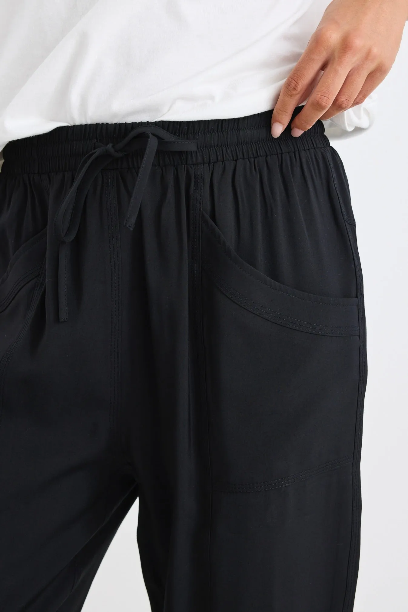 New Warrior Black Relaxed Drapey Drawstring Stretch Cuff Pant