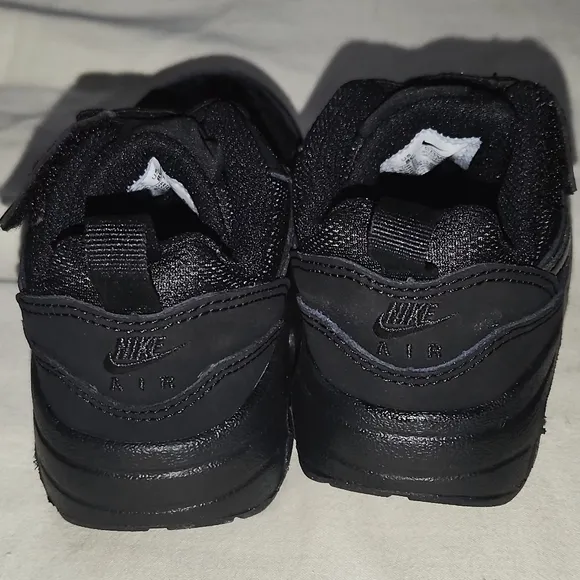 Nike Air Max 1 Size 8 Little kid Easy On Stretch Lace Sneakers DZ3308-001 NWOT