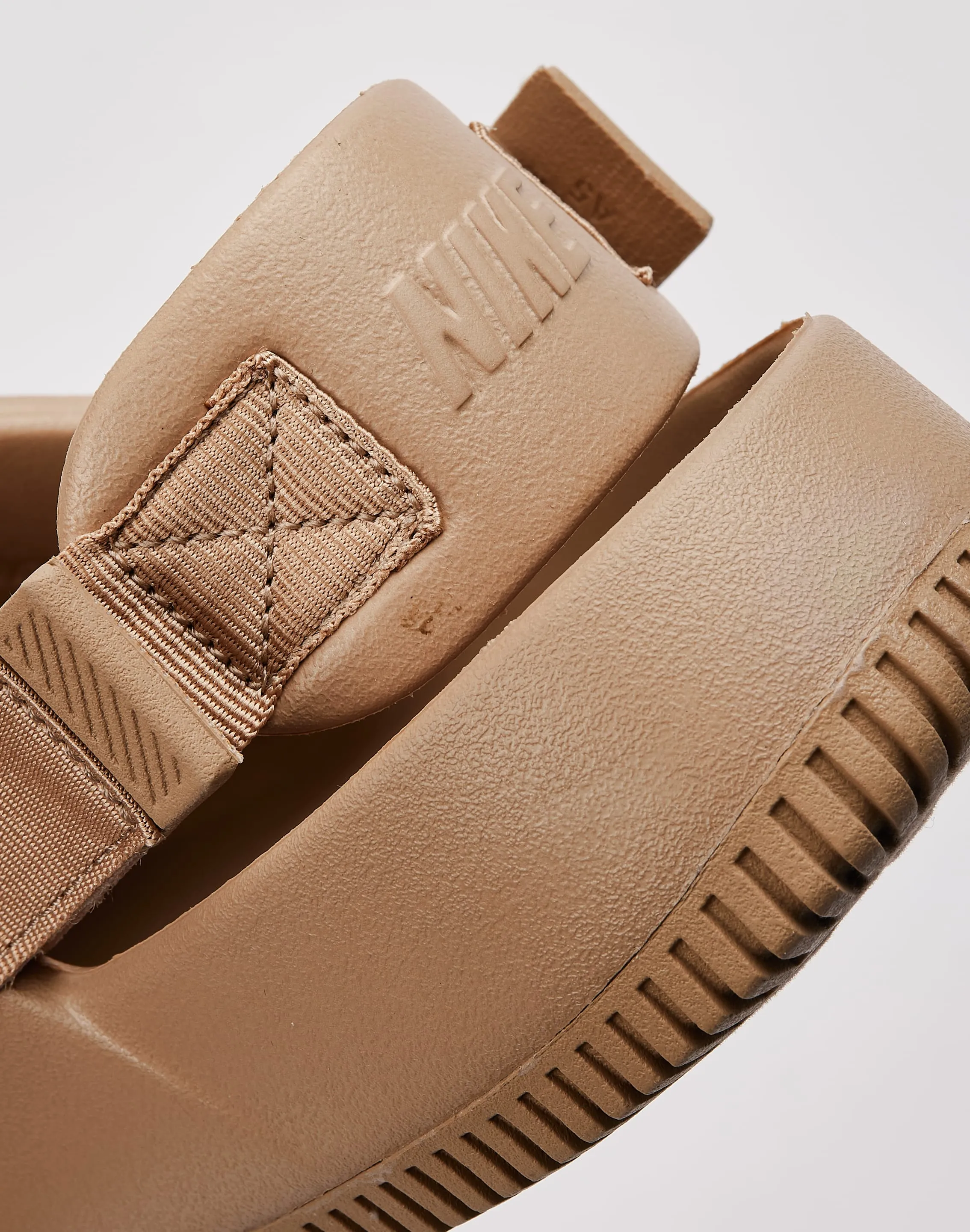 Nike Calm Mules