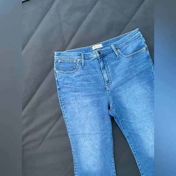 NWOT Cali Demi-Boot Jeans in Dorrance Wash:‎ TENCEL™ Denim Edition 33