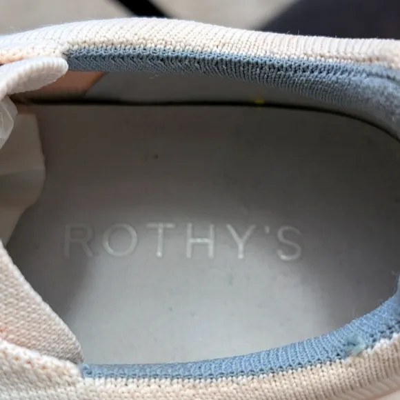 NWOT Rothy's light pink lace up sneakers unisex  Sz W 10 and M 8.5