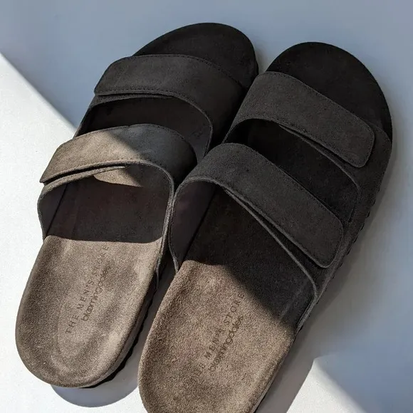 NWT The Men's Store Bloomingdale's Two Strap Grey Sandals Size 8 (MSRP $145)