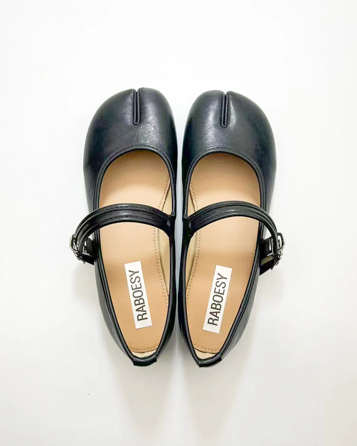 Round Toe Tabi Flats