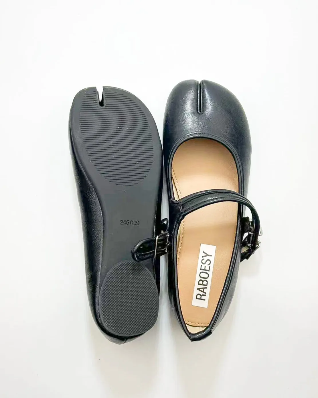 Round Toe Tabi Flats