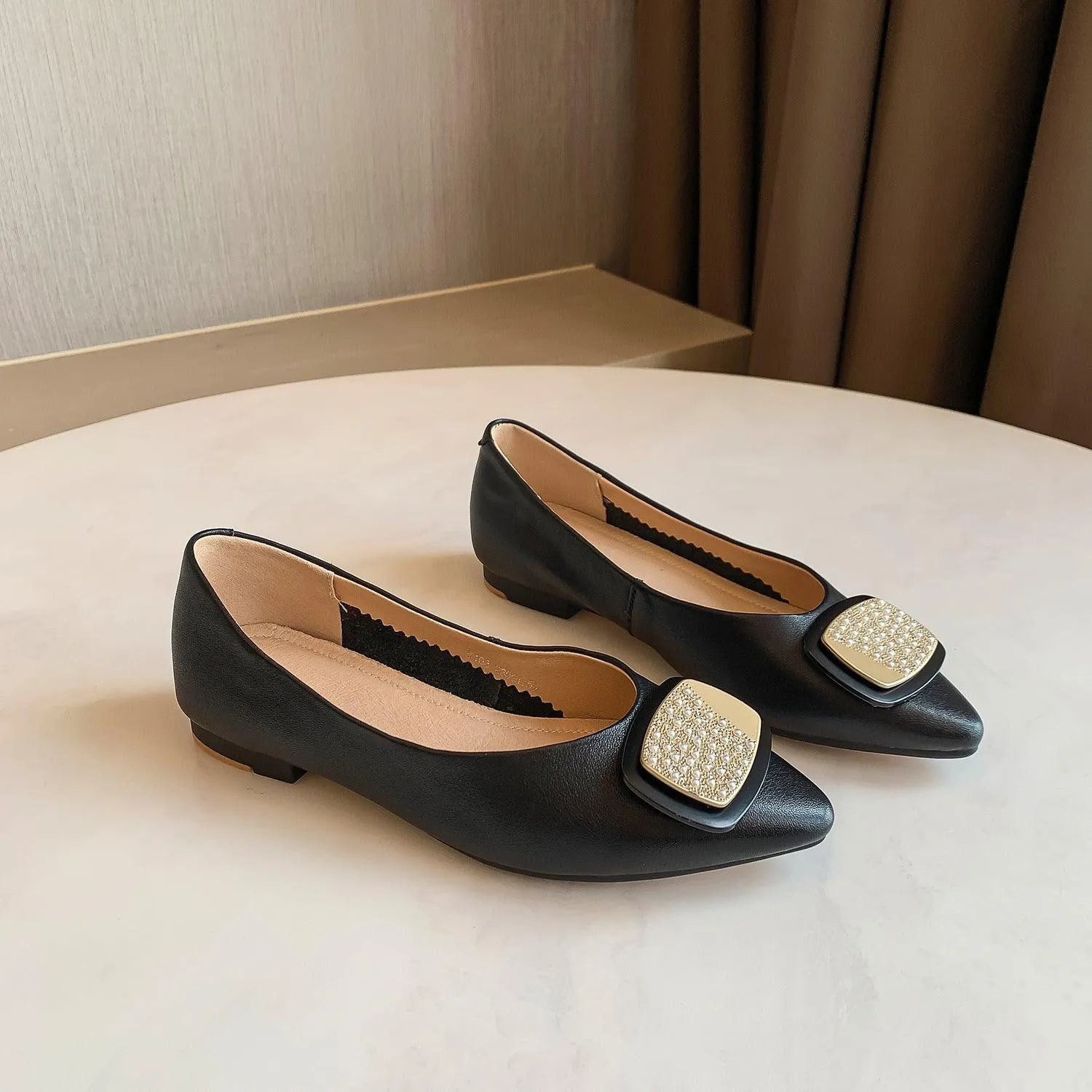 Shallow Flat Shoes With Soft Sole And Soft Surface