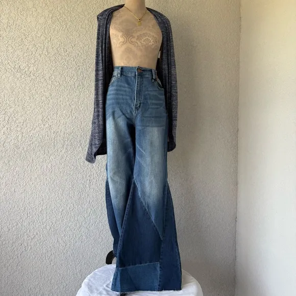 Sienna Color Block Flare Jeans - Size 1X