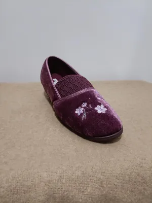 Slipper Sasha