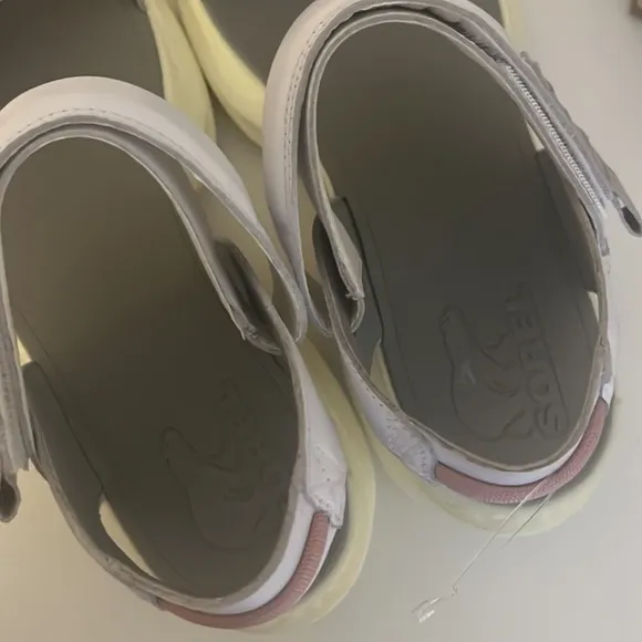 Sorel New Blitz Explorer Sandals 11
