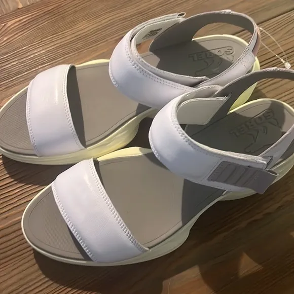 Sorel New Blitz Explorer Sandals 11