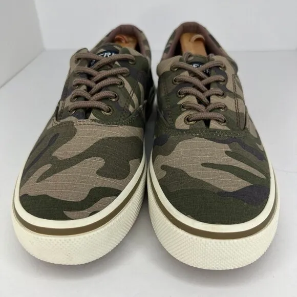 Sperry Mens STS23656 Green Halyard Camo Canvas Almond Toe Size 9 Sneakers