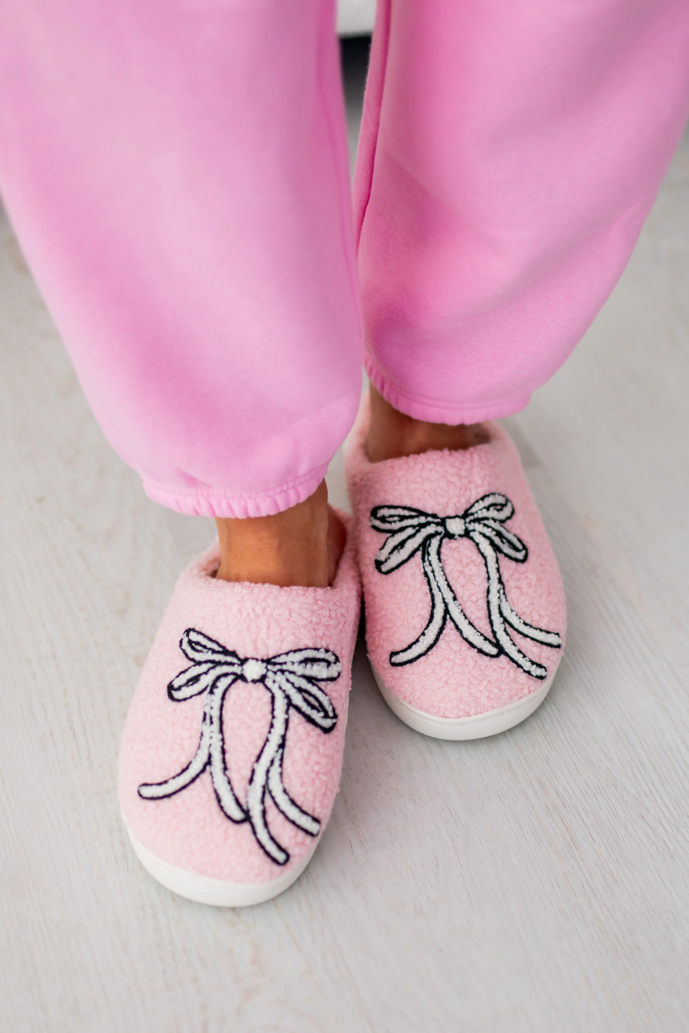 White Large Ribbons Home Slippers